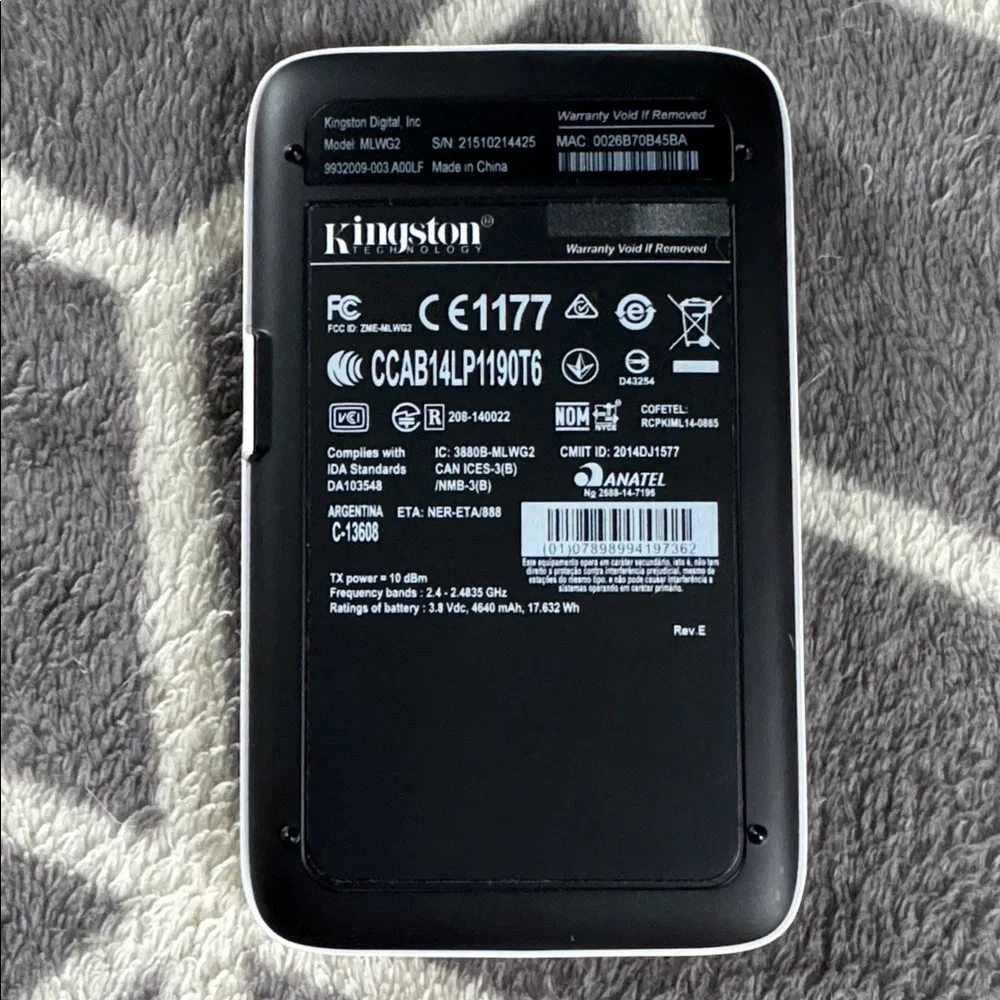 Kingston - MobileLite Wireless G2 5-in-1 Mobile Companion w/ Case